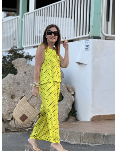 Top Satinado en Lima con Lunares Negros