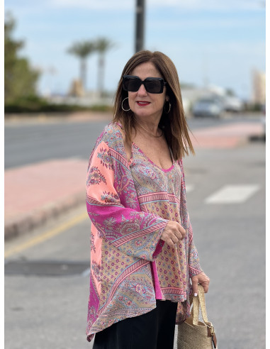 🌺 Kimono de Seda en Tonos Rosa : Elegancia...