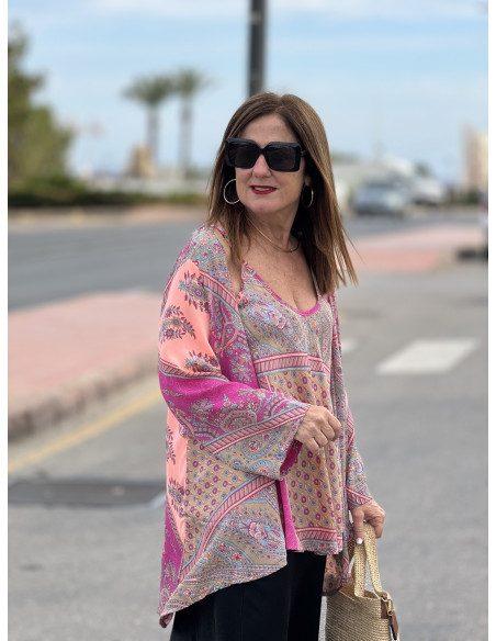 🌺 Kimono de Seda en Tonos Rosa : Elegancia Vibrante 🌿