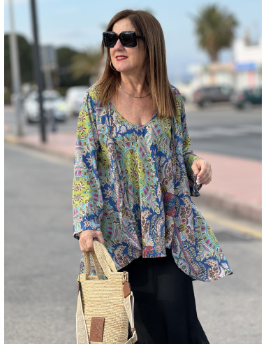 🌺 Kimono de Seda en Tonos verde y Azul:...