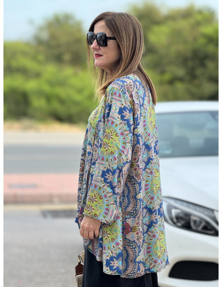 🌺 Kimono de Seda en Tonos verde y Azul: Elegancia Vibrante 🌿