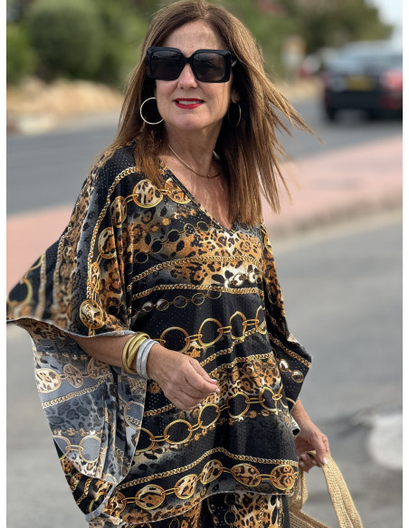 🖤 Blusón Punto Seda Negro con Estampado Animal Print y Cadenas