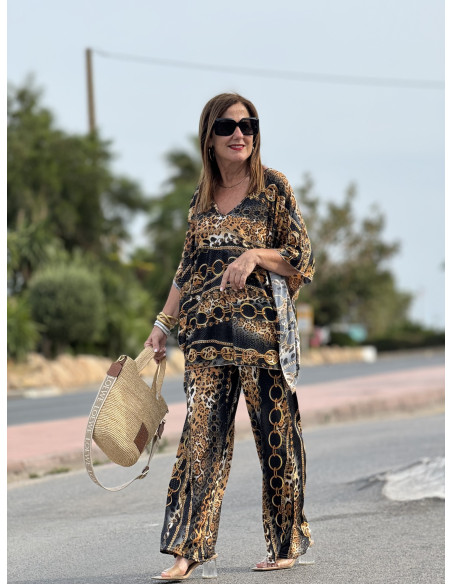 🖤 Blusón Punto Seda Negro con Estampado Animal Print y Cadenas