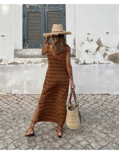🌊 Vestido Estampado Navy en Color Camel con...
