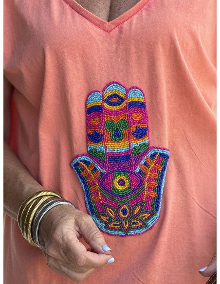 🧵 Camiseta Naranja Efecto Lavado con Mano Bordada de Cuentas 🧵