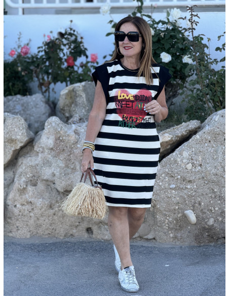 🖤 Vestido Combinado Crudo y Negro con Corazón de Grafitti 🖤