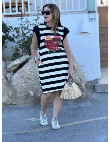 🖤 Vestido Combinado Crudo y Negro con Corazón...