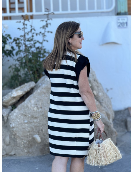 🖤 Vestido Combinado Crudo y Negro con Corazón de Grafitti 🖤