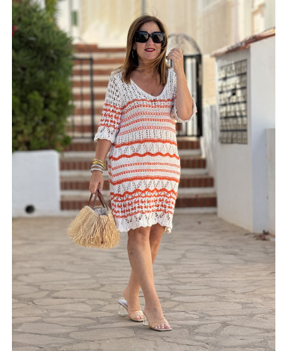 Vestido de Hilo en Crudo y Naranja con Escote de Pico