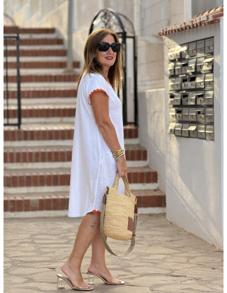 Vestido Blanco Corto con Frontal de Lino y Espalda de Camiseta