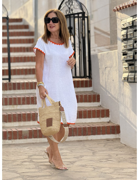 Vestido Blanco Corto con Frontal de Lino y Espalda de Camiseta