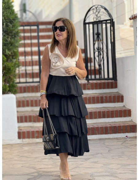 Vestido Combinado Crudo y Negro con Volantes