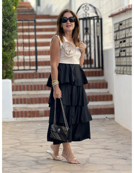 Vestido Combinado Crudo y Negro con Volantes