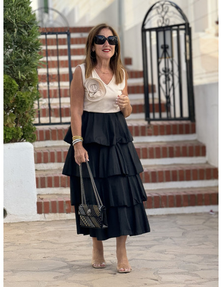 Vestido Combinado Crudo y Negro con Volantes