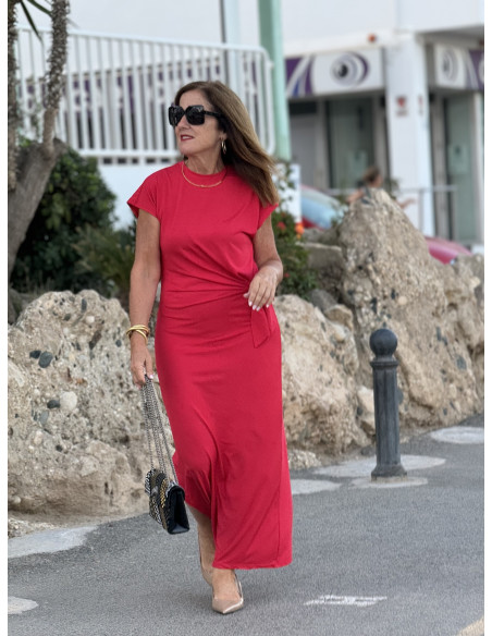 Vestido Rojo con Nudo Lateral y Abertura