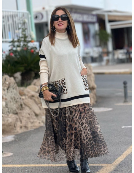 Suéter Tipo Capa con Cuello Chimenea y Bolsillos en Print 🍂