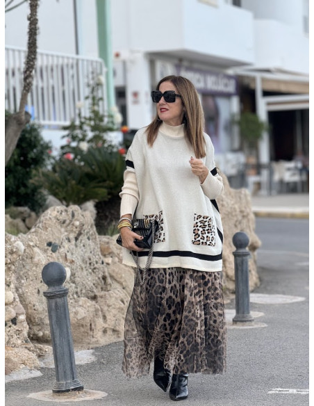 Suéter Tipo Capa con Cuello Chimenea y Bolsillos en Print 🍂