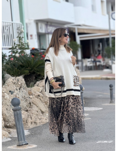 Suéter Tipo Capa con Cuello Chimenea y...