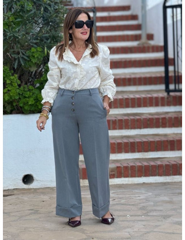 Pantalón gris de talle alto con cierre de...