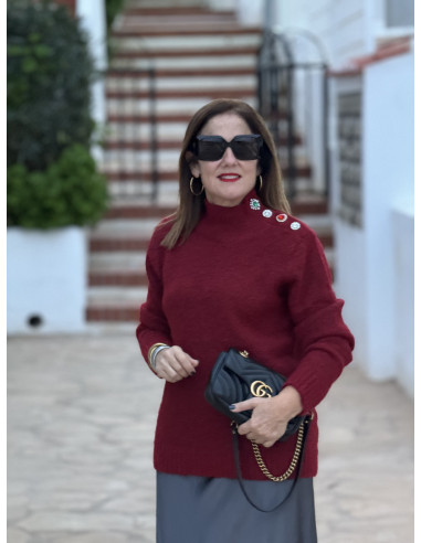 Suéter joya granate con cuello chimenea y...