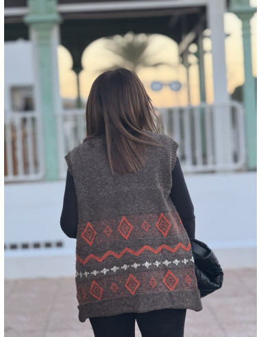 🌟 Chaleco Étnico  en Marrón