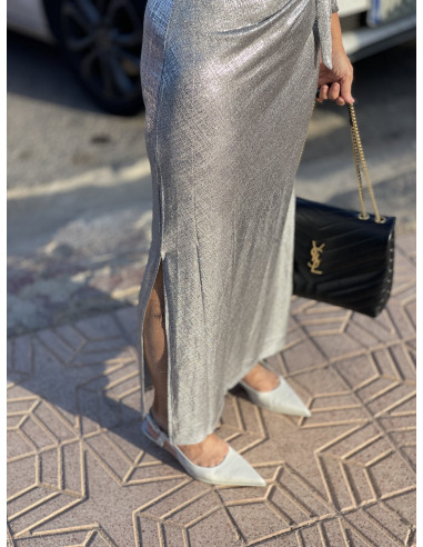 ✨ Vestido Metalizado en plata con Nudo Lateral