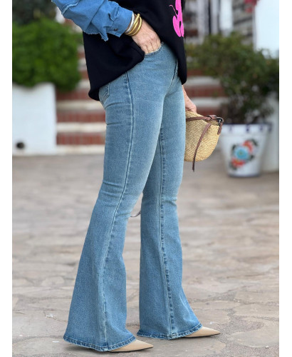 👖 Pantalón Vaquero Acampanado de Talle Alto | Estiliza tu... 2