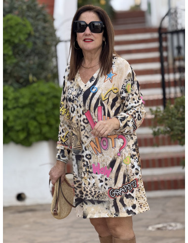 Vestido corto animal print con tigre y letras...