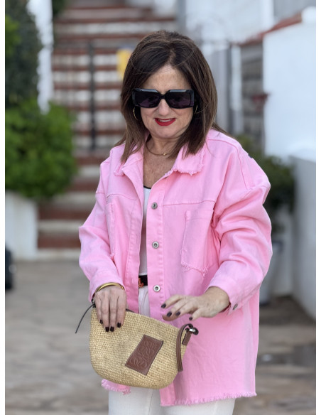 Sobrecamisa Rosa con Detalle de Pintura en la Espalda 🎨