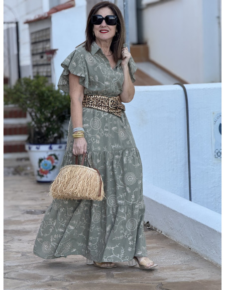 Vestido verde bordado con cuello camisero