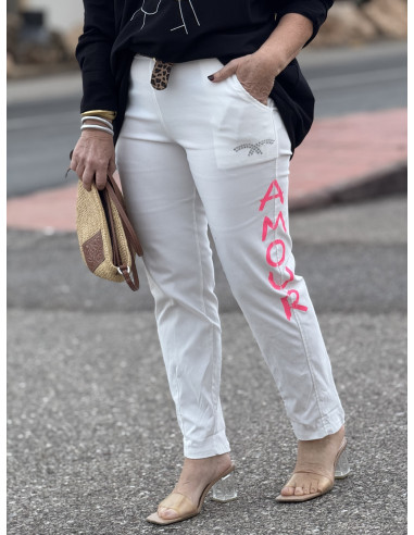 Pantalón blanco elástico "AMOUR" con detalles...
