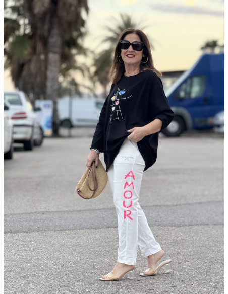 Pantalón blanco elástico "AMOUR" con detalles en rosa flúor y strass