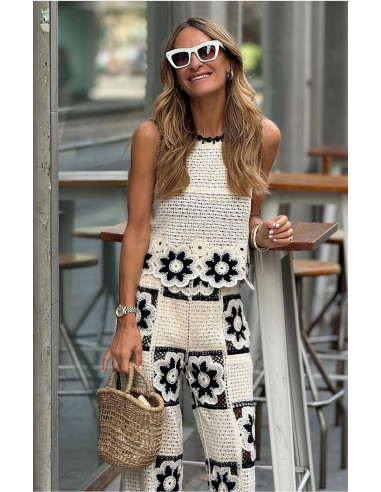 Conjunto de Dos Piezas Crochet: Pantalón y Top