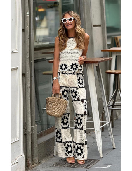 Conjunto de Dos Piezas Crochet: Pantalón y Top