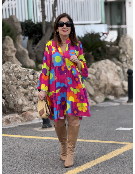 Vestido babydoll corto rosa  con margaritas