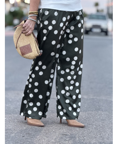 Pantalón verde kaki con lunares blancos y cintura elástica