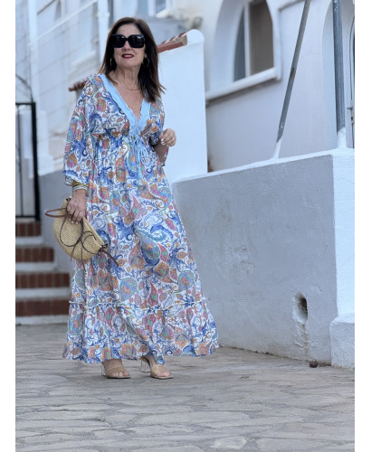 Vestido largo estampado con escote en pico y detalle... 2