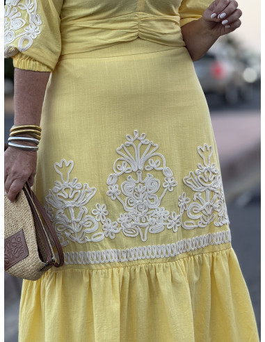 Conjunto de Dos Piezas amarillo: Falda y Cuerpo