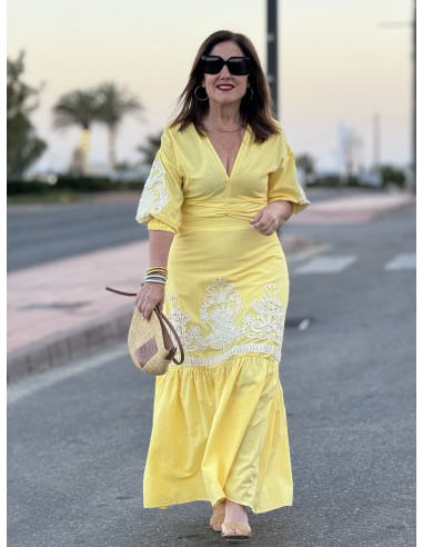 Conjunto de Dos Piezas amarillo: Falda y Cuerpo
