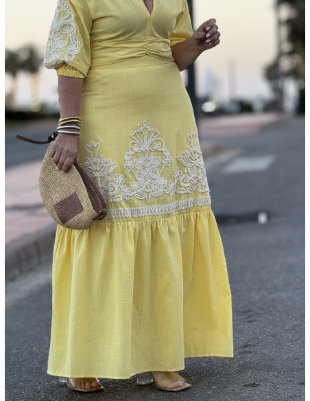 Conjunto de Dos Piezas amarillo: Falda y Cuerpo
