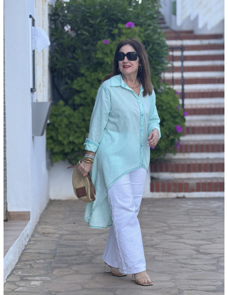 Camisa asimétrica agua marina efecto lavado