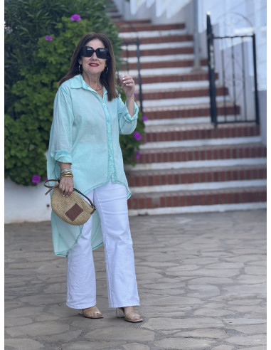 Camisa asimétrica agua marina efecto lavado