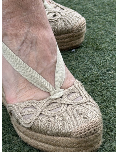 Cuñas de esparto con cintas en crudo y diseño...