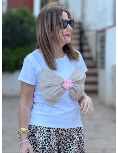 🎀 Camiseta Manga Corta Blanco con Lazo Camel y...