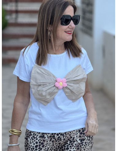 🎀 Camiseta Manga Corta Blanco con Lazo Camel y...