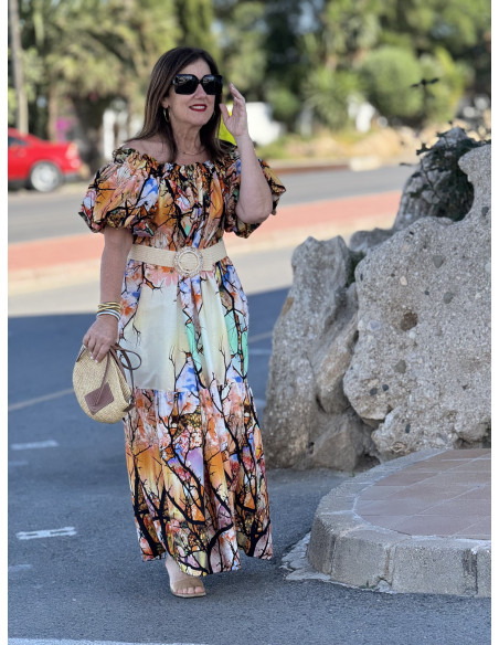Vestido largo estampado floral con hombros descubiertos tierra