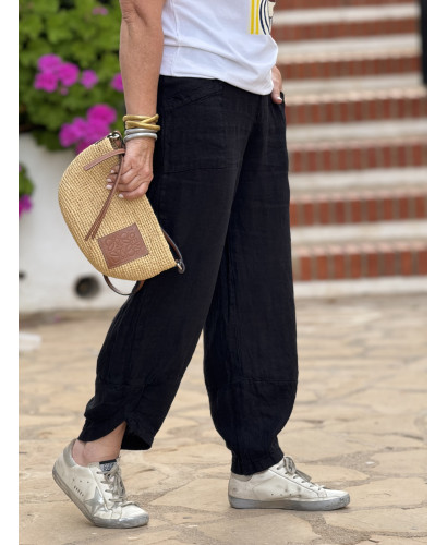 Pantalón de lino negro con cintura elástica y bajo...