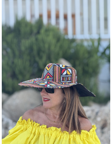Sombrero artesanal de tela con estampado étnico