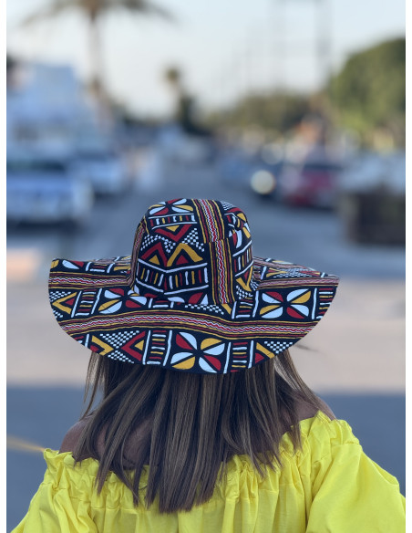 Sombrero artesanal de tela con estampado étnico