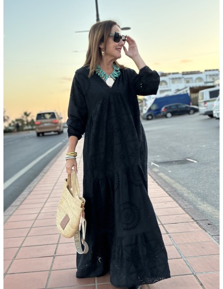 💚 Vestido Bordado Inglés Negro: Elegancia y Estilo sin Esfuerzo 🌟